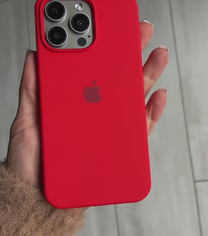 Red iPhone Silicone Cover – Soft Touch, Anti-Slip & Stylish Protection for iPhone 17 Pro Max