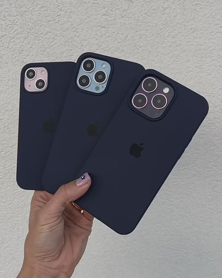 Midnight Blue iPhone Silicone Cover – Soft Touch, Anti-Slip & Stylish Protection for iPhone 14