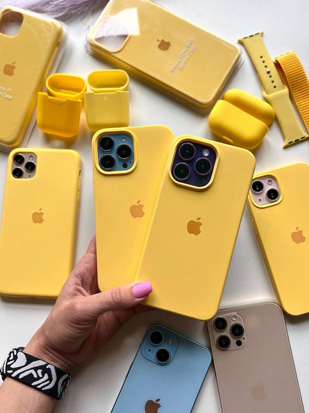 Yellow iPhone Silicone Cover – Soft Touch, Anti-Slip & Stylish Protection for iPhone 16 Pro Max