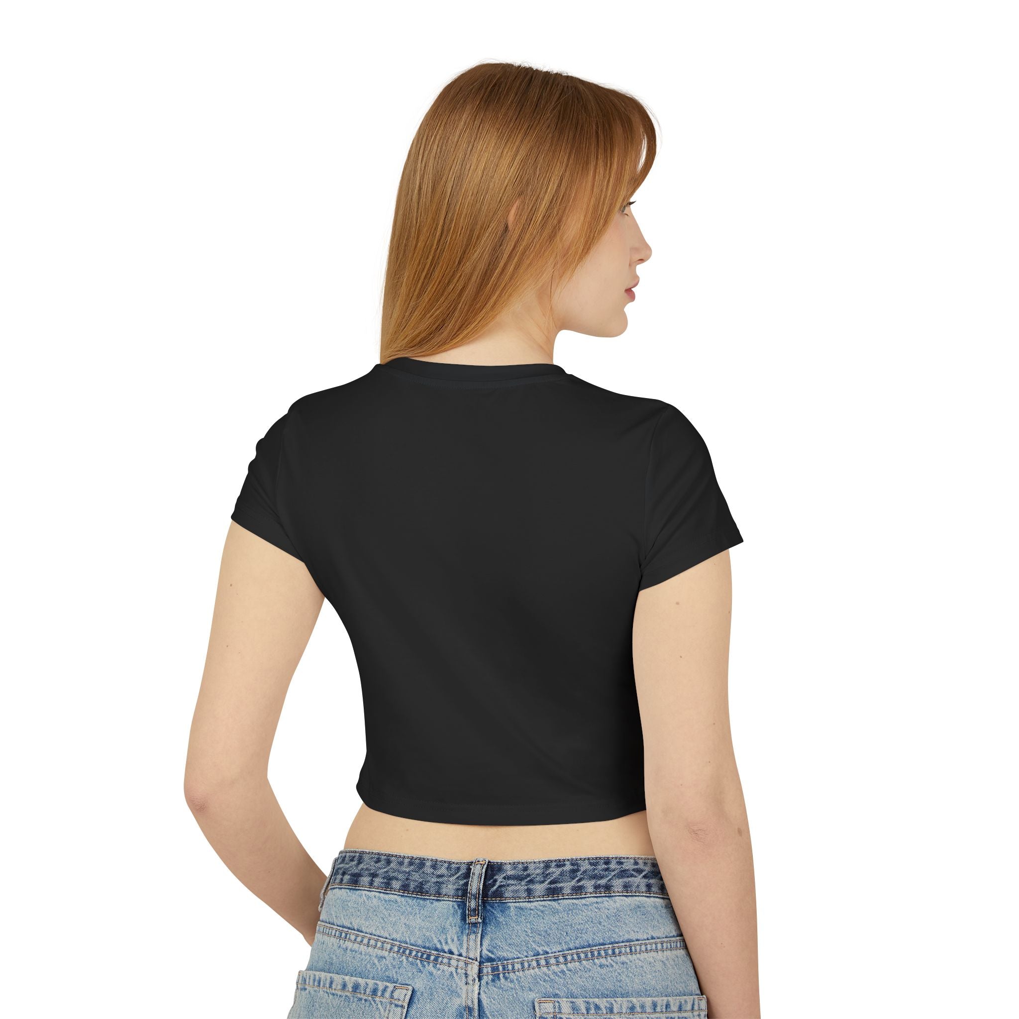 White Baby Tee for Women with Retro Model Graphic – Cropped Streetwear Top